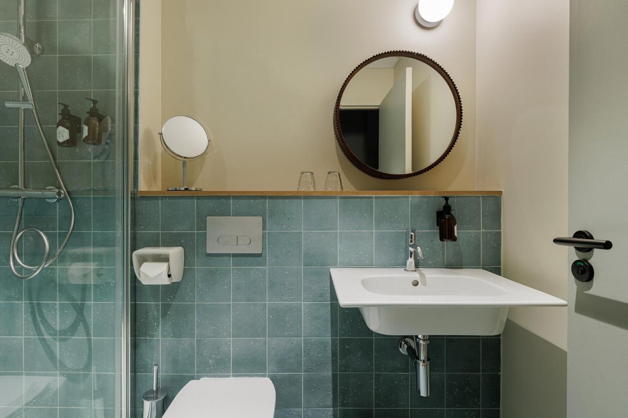 אורליאן Hotel Des Sept - Entree Autonome, Reception En Ligne - Encore Mieux מראה חיצוני תמונה