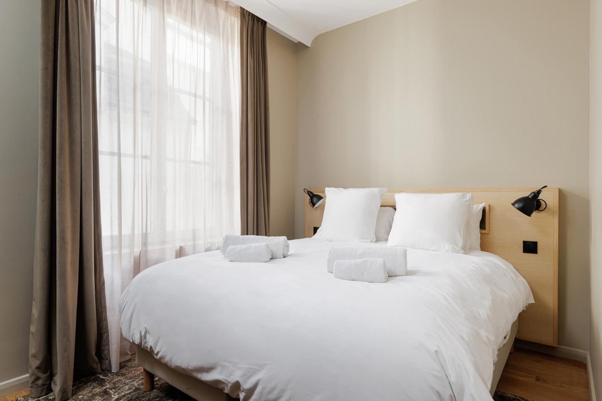 אורליאן Hotel Des Sept - Entree Autonome, Reception En Ligne - Encore Mieux מראה חיצוני תמונה