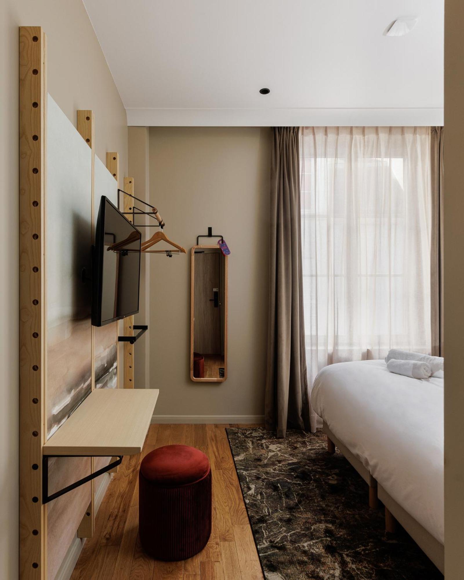 אורליאן Hotel Des Sept - Entree Autonome, Reception En Ligne - Encore Mieux מראה חיצוני תמונה